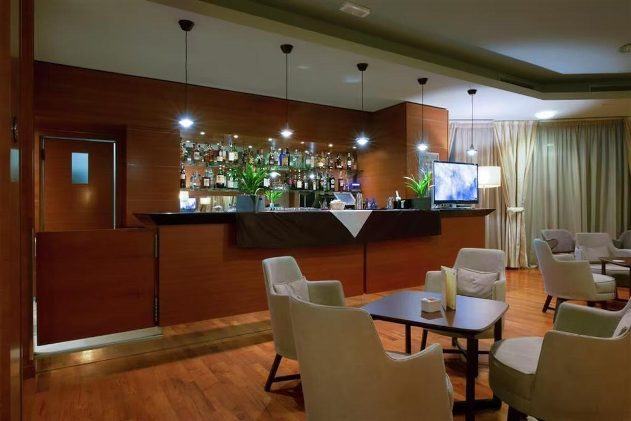 Hilton Garden Inn Milan Malpensa Somma Lombardo Exterior foto