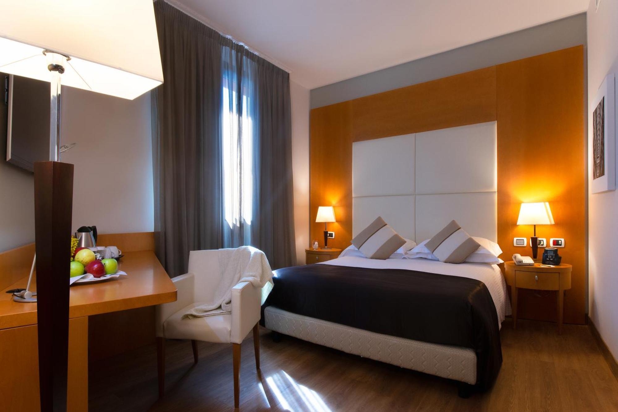 Hilton Garden Inn Milan Malpensa Somma Lombardo Exterior foto